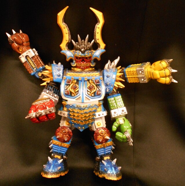 MECHNOIZ TOYS SUPERMECHA SOFTVINYL SKULL KING BATTLE ASURA MT002