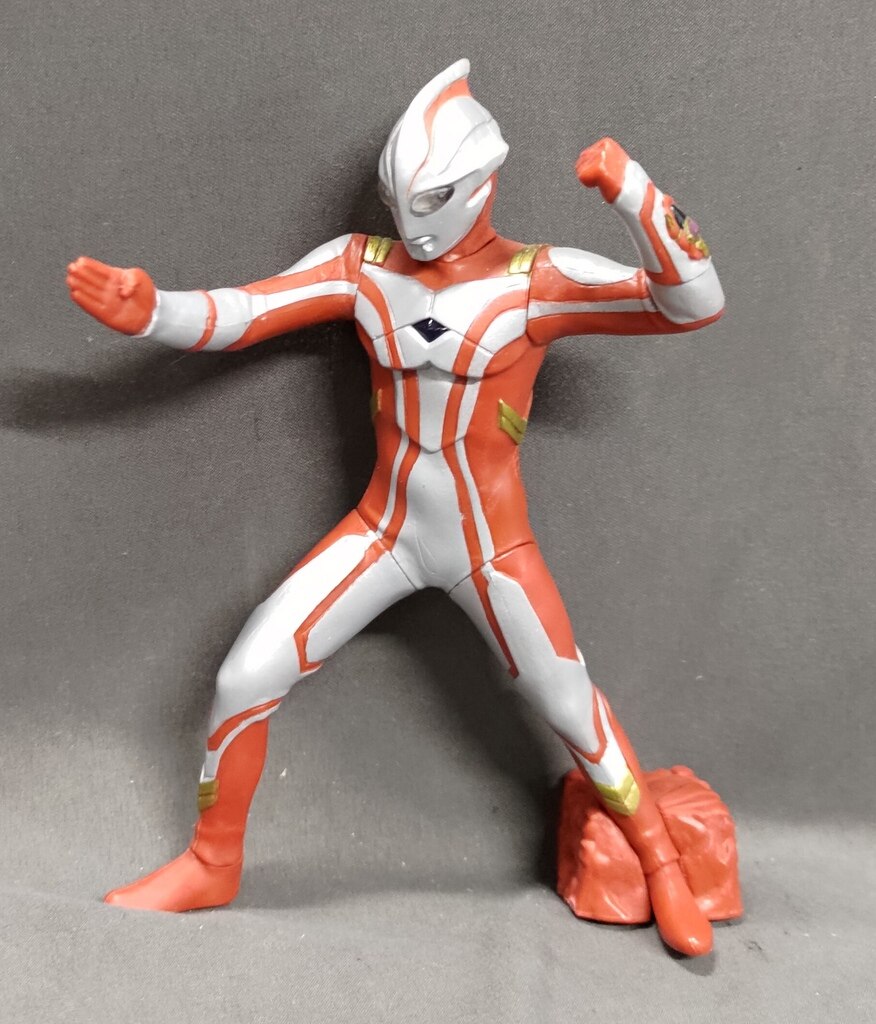 アルティメットルミナス ウルトラマン04 ウルトラマンメビウス 新品未