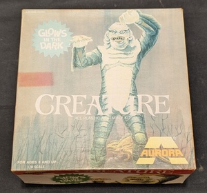 1/8 ALL PLASTIC ASSEMBLY KIT Creature from the Black Lagoon(GLOWS IN THE DARK)