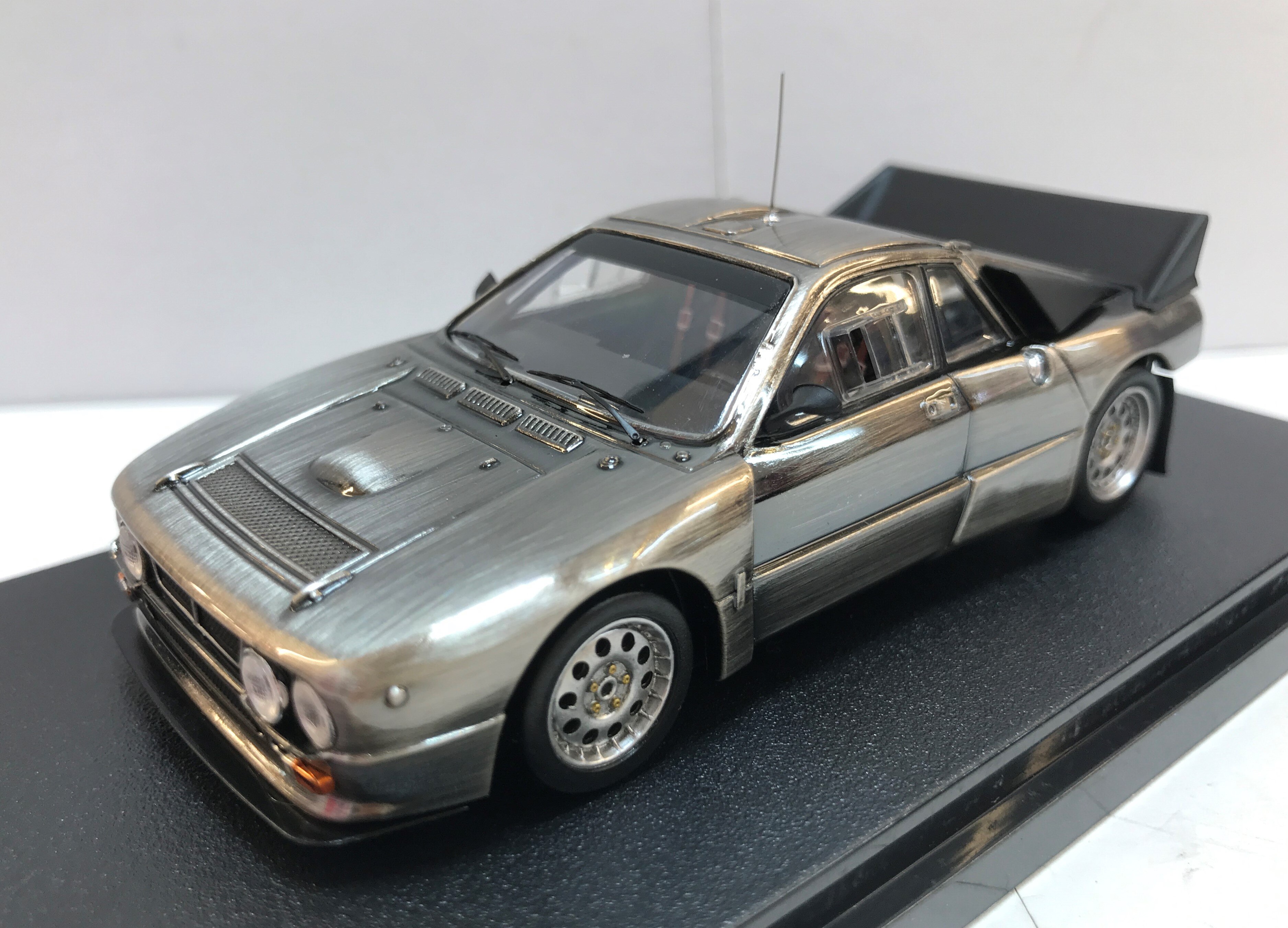 hpi racing 1/43スケール Lancia 037 Rally Black Metal Polish Model