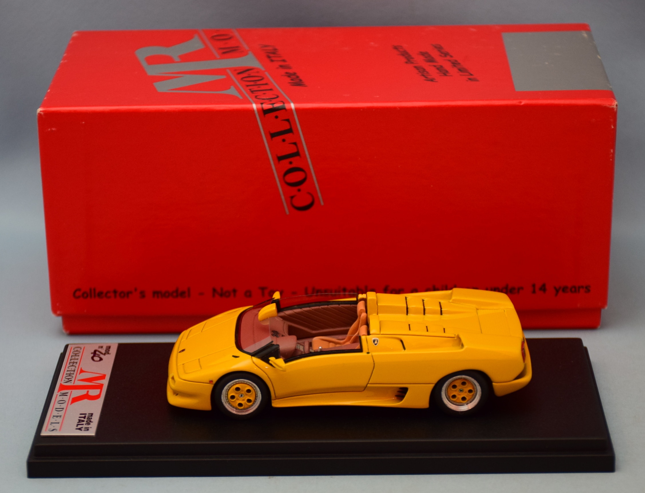 MR.Collection 1/43 LAMBORGHINI Diablo Koening Yellow MR151A