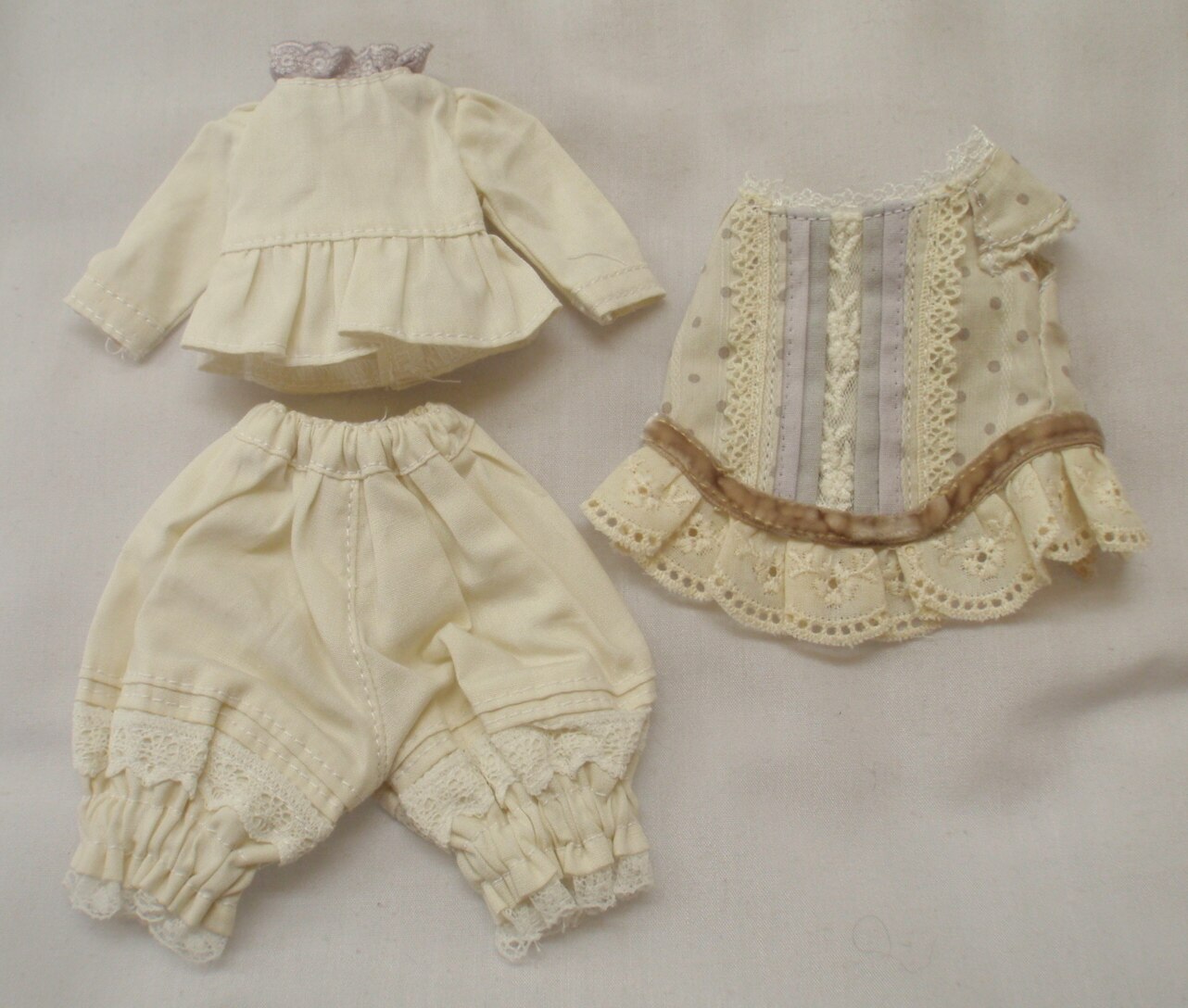 Size costumes lavender smaller than Tuesday Mandarake Online Shop
