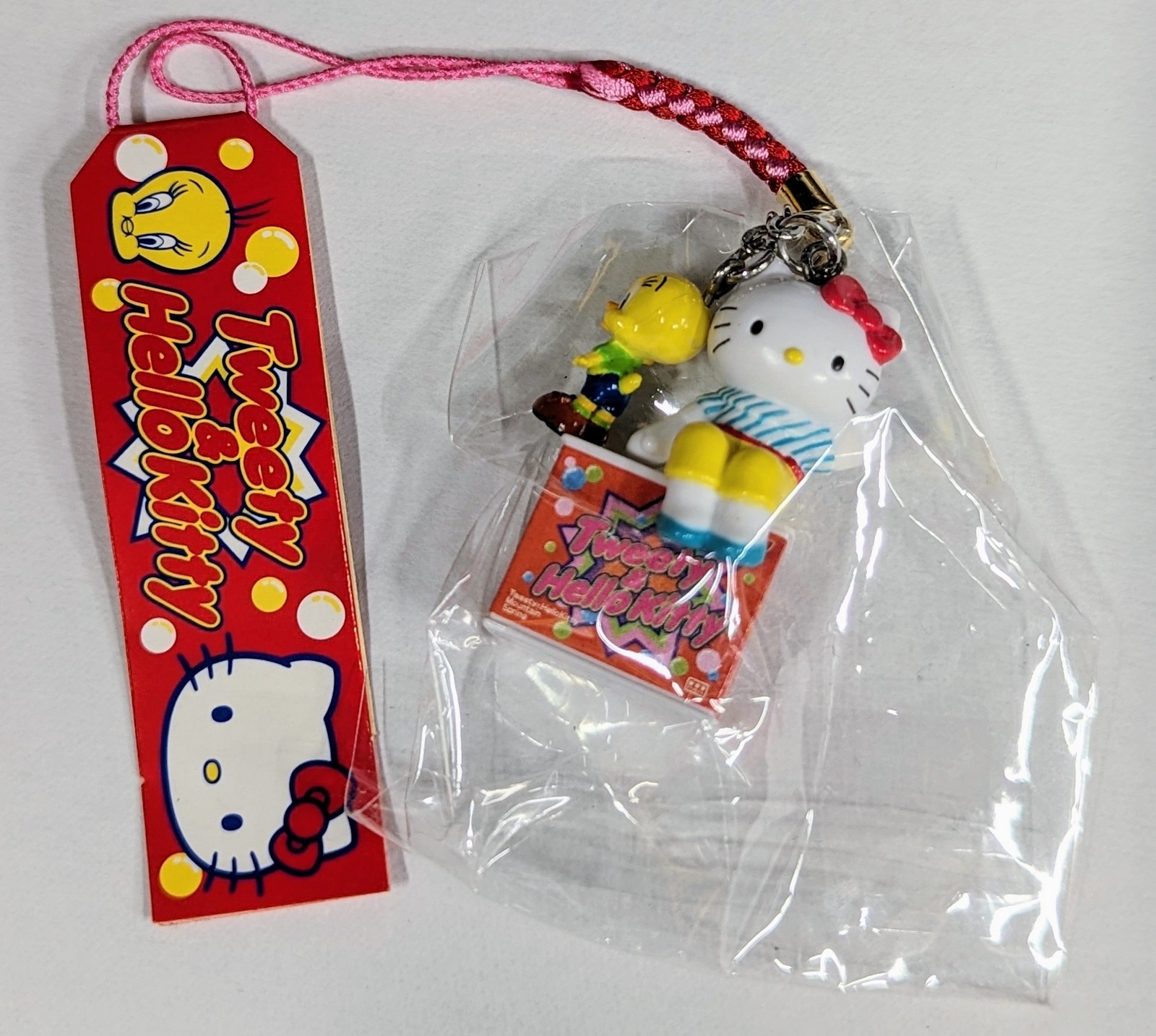 定番超激得Hellokitty &　Tweety　ストラップトップ　希少！ スマホアクセサリー