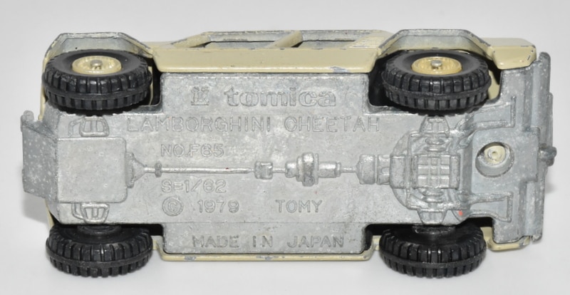 トミー トミカ青箱日本製 ランボルギーニチーター マットベージュ