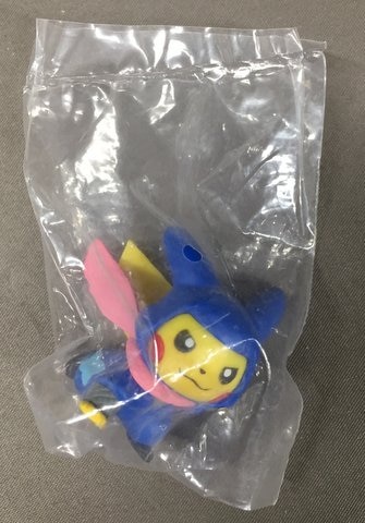 ポケモンセンタートウキョーDX 忍者姿のピカチュウ フィギュア
