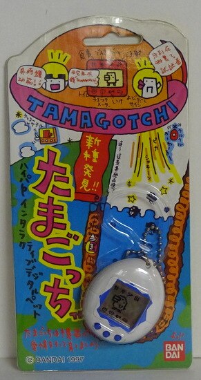 バンダイ 新種発見たまごっち 海外版 白(柄)/ボタン青 | MANDARAKE 
