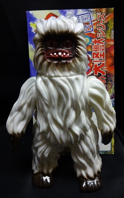 マーミット 怪獣天国 ウー 2期 白/こげ茶/赤目 50個限定-