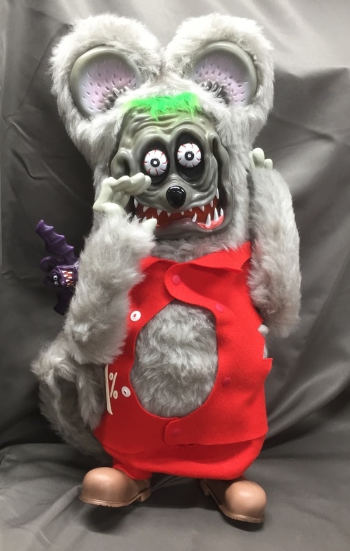 SECRET BASE / SHELTERBANK Brother of Rat Fink doll (gray / red clothing)