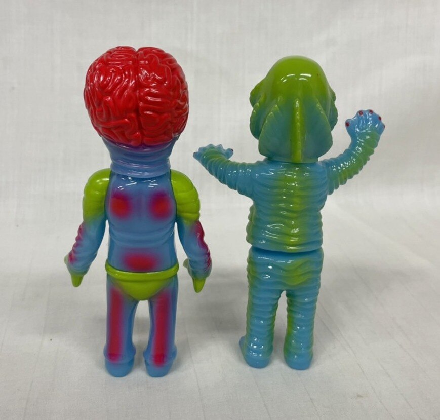 丸八玩具 世界のバケモノ図鑑 ろくろ首 蓄光 GID 妖怪 ソフビ フィギュア