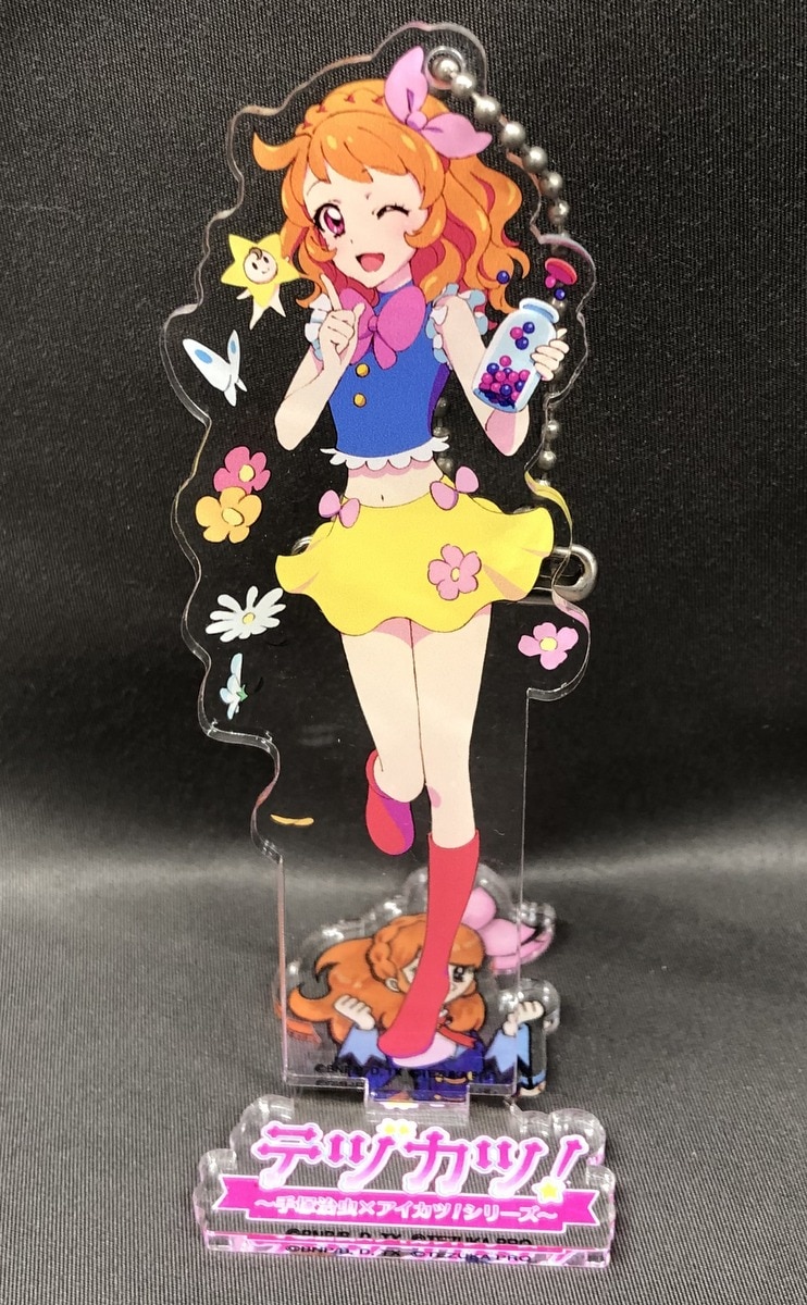 春セール アイカツ! テヅカツ！ 星宮いちご アクリルバッジスタンド