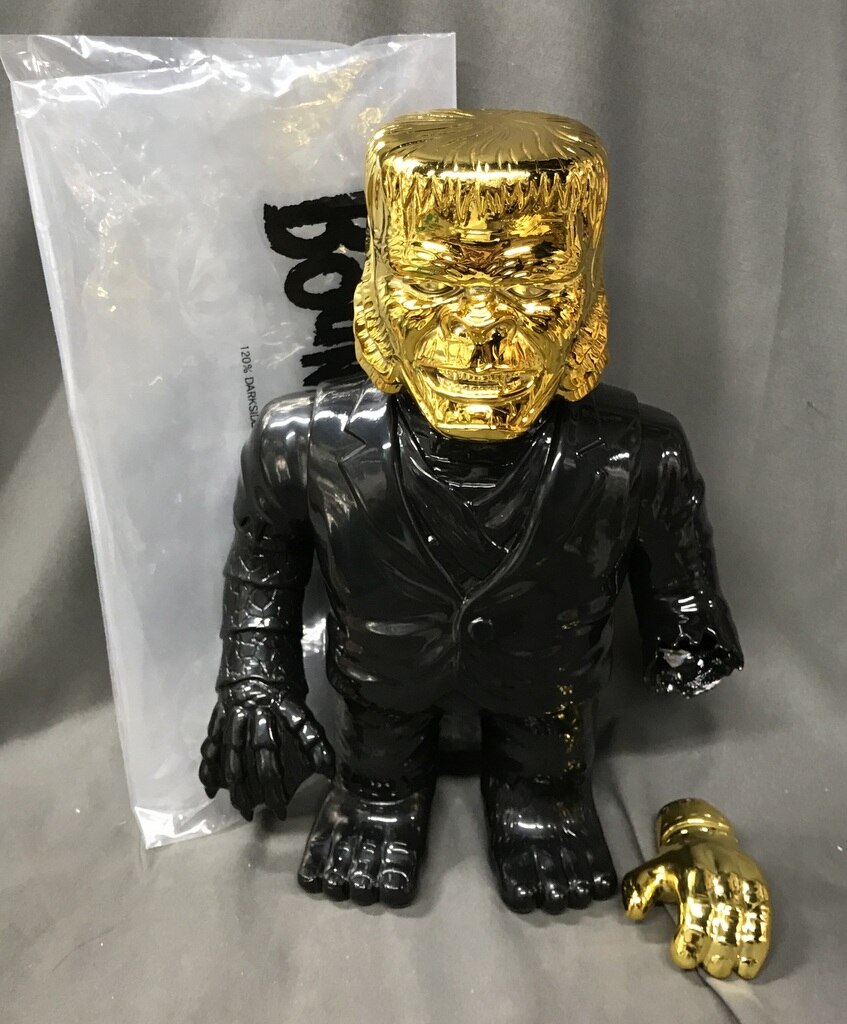 BOUNTY HUNTER SKETCH MONSTER black molding / head left gold