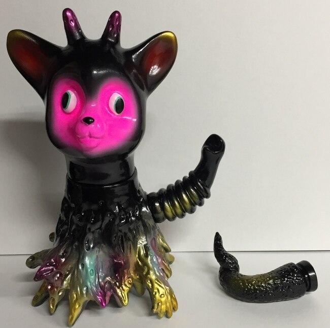 Blood Guts Toys Izumonster ピポパ 黒成型 ピンク/金/銀/エメラルド