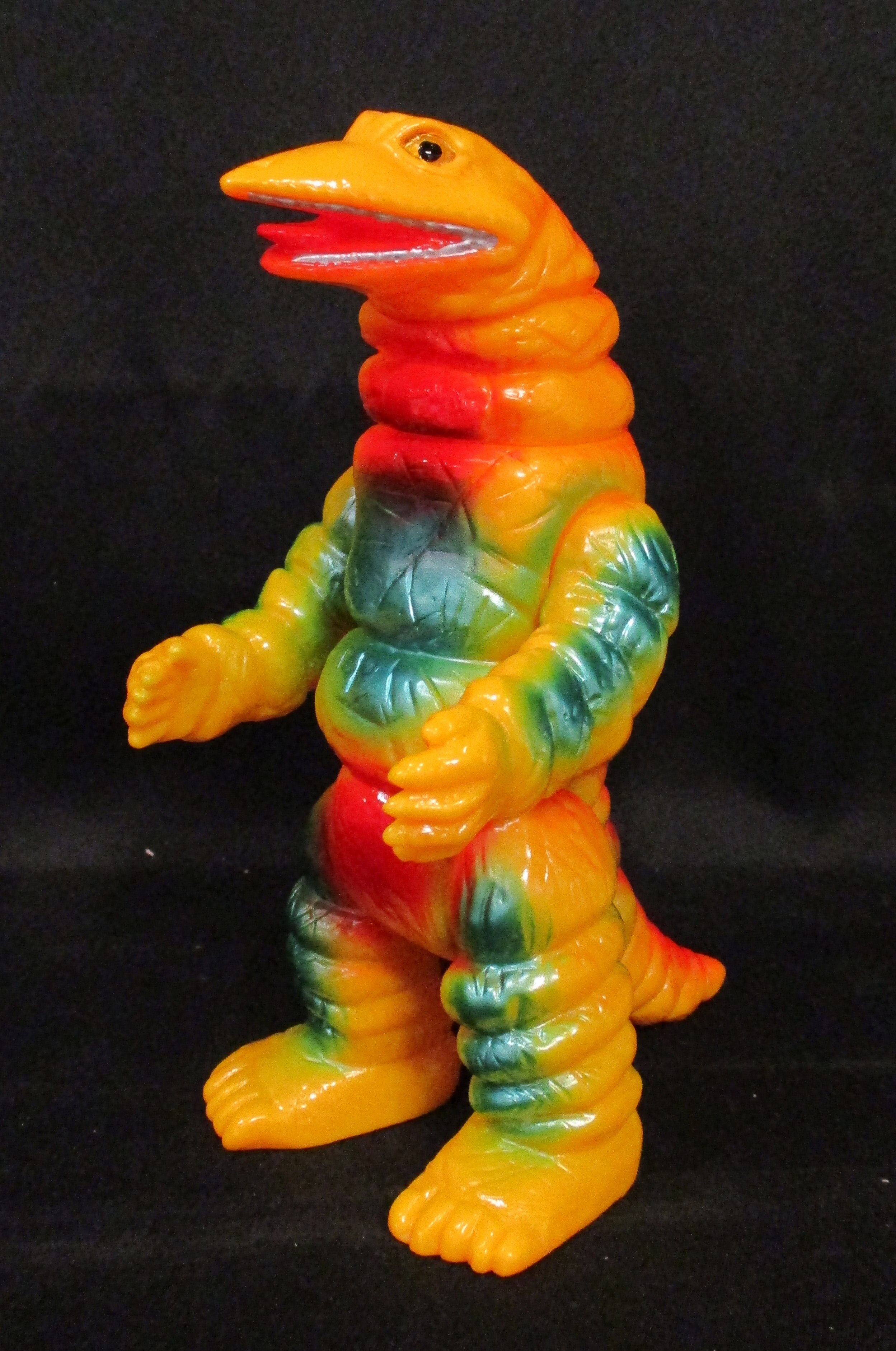 Bullmark Premium Bandai Bullmark No Kaiju Serie Telesdon Yellow Molding ...