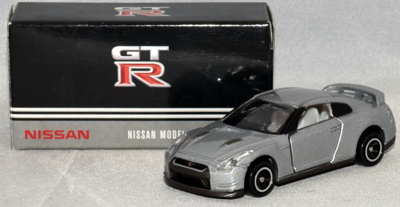 NISSAN GT-R (R35) モデルカーコレクション - 模型