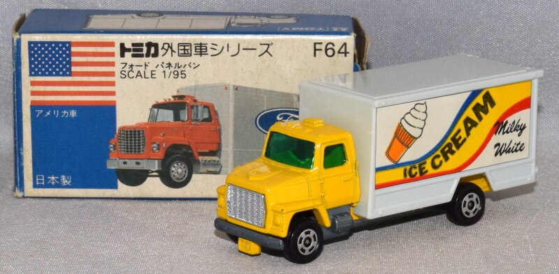 青箱 トミカ No.F64 フォード パネルバン (日本製)