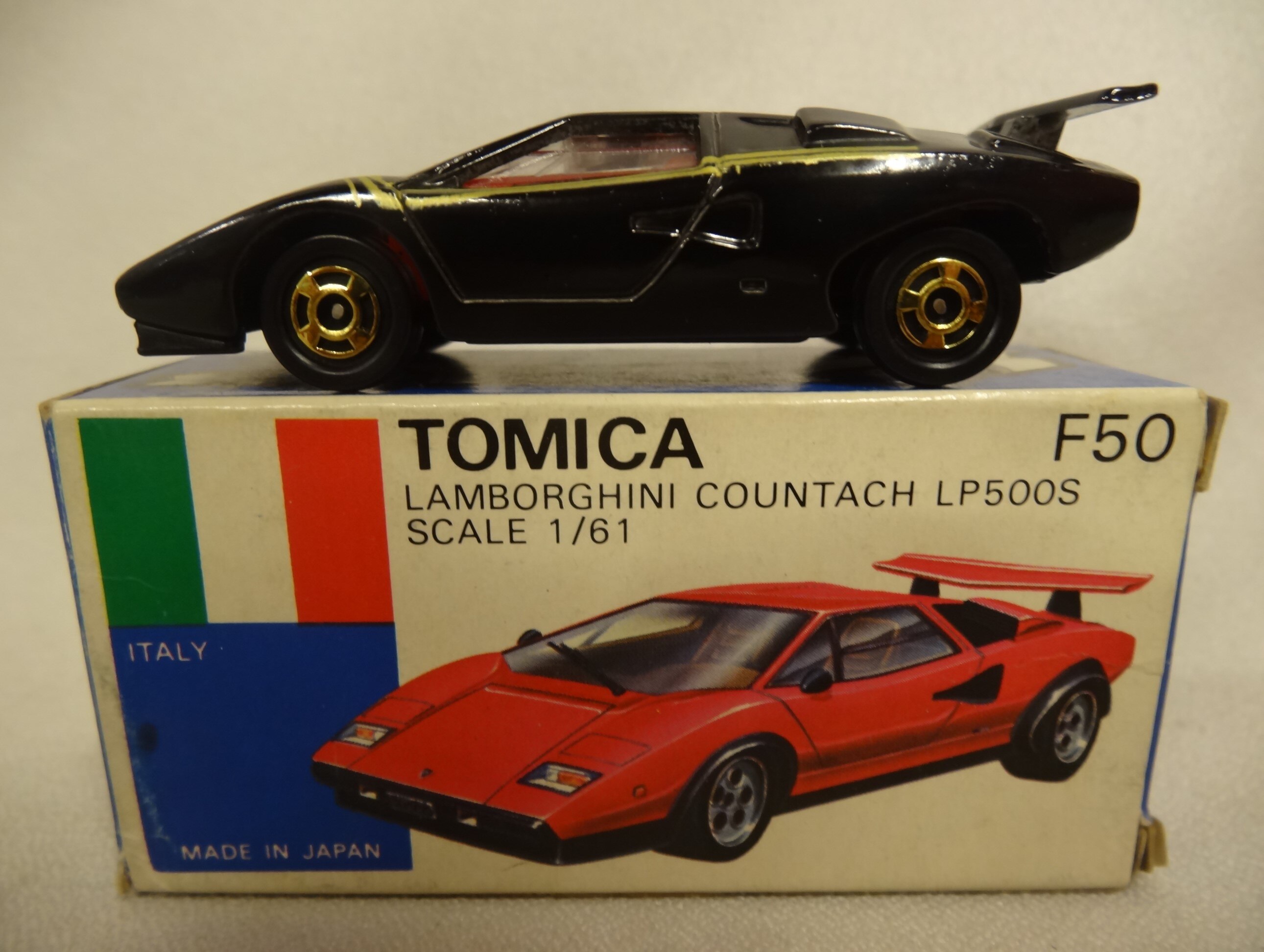 トミカ 日本製 青箱 F50 ランボルギーニ カウンタック LP500S 輸出 61vjRe4nRIL._AC_SY200_QL15_.jpg