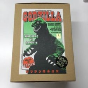 リアルモデルキット キンゴジ GLOW IN THE DARK