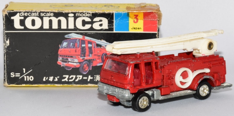 トミー トミカ/黒箱日本製 いすゞ スクアート 消防車 赤/1Eホイール 3