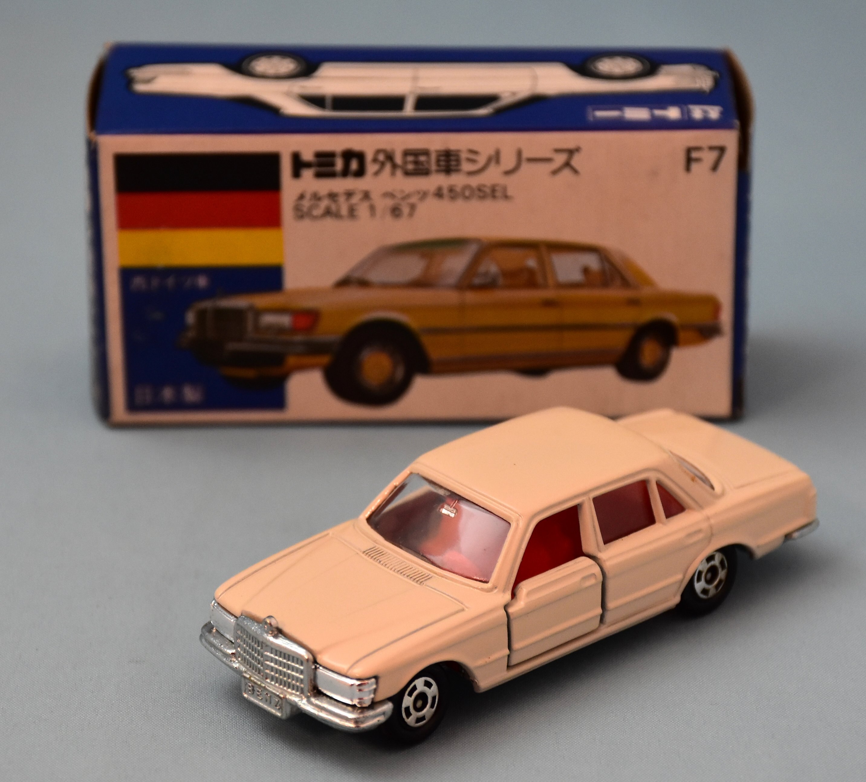 TOMY 青箱 トミカ メルセデスベンツ 450SEL/アイボリー 赤内装 F7-1-1