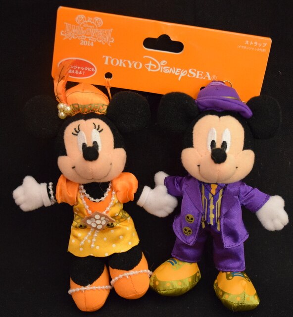 Tokyo Disney Resort Strap (with Earphone Jack ) Mickey and Minnie