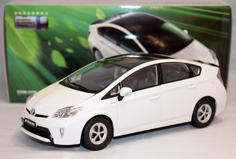 一汽TOYOTA 1/18 PRIUS/白/中国TOYOTA