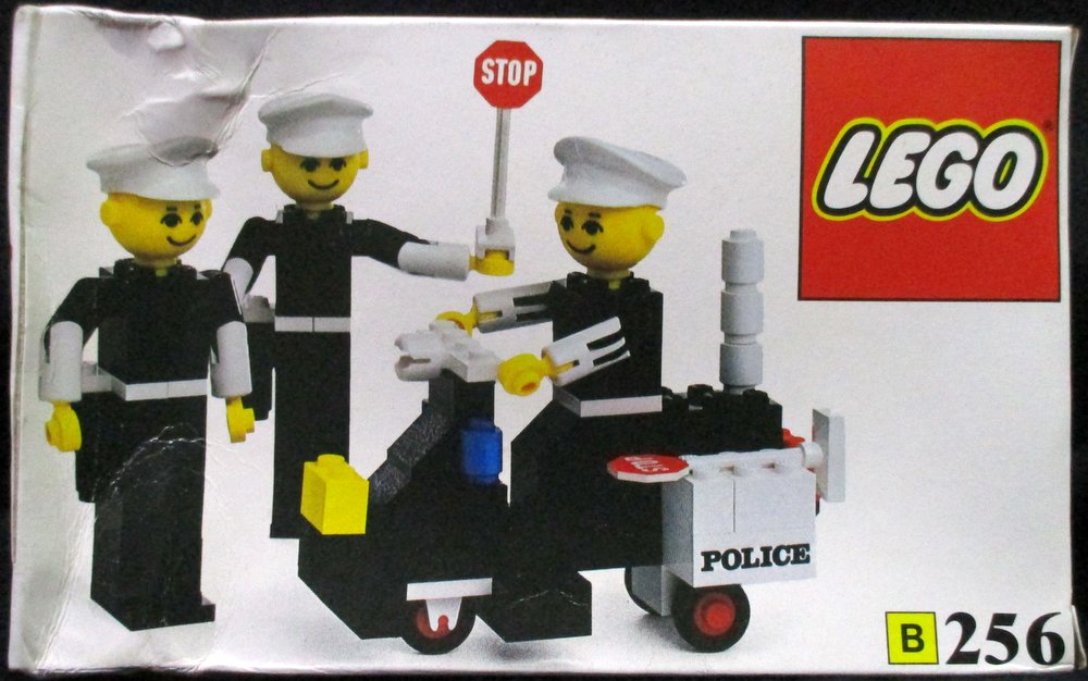 Lego Lego 警察官とオートバイ 256 まんだらけ Mandarake