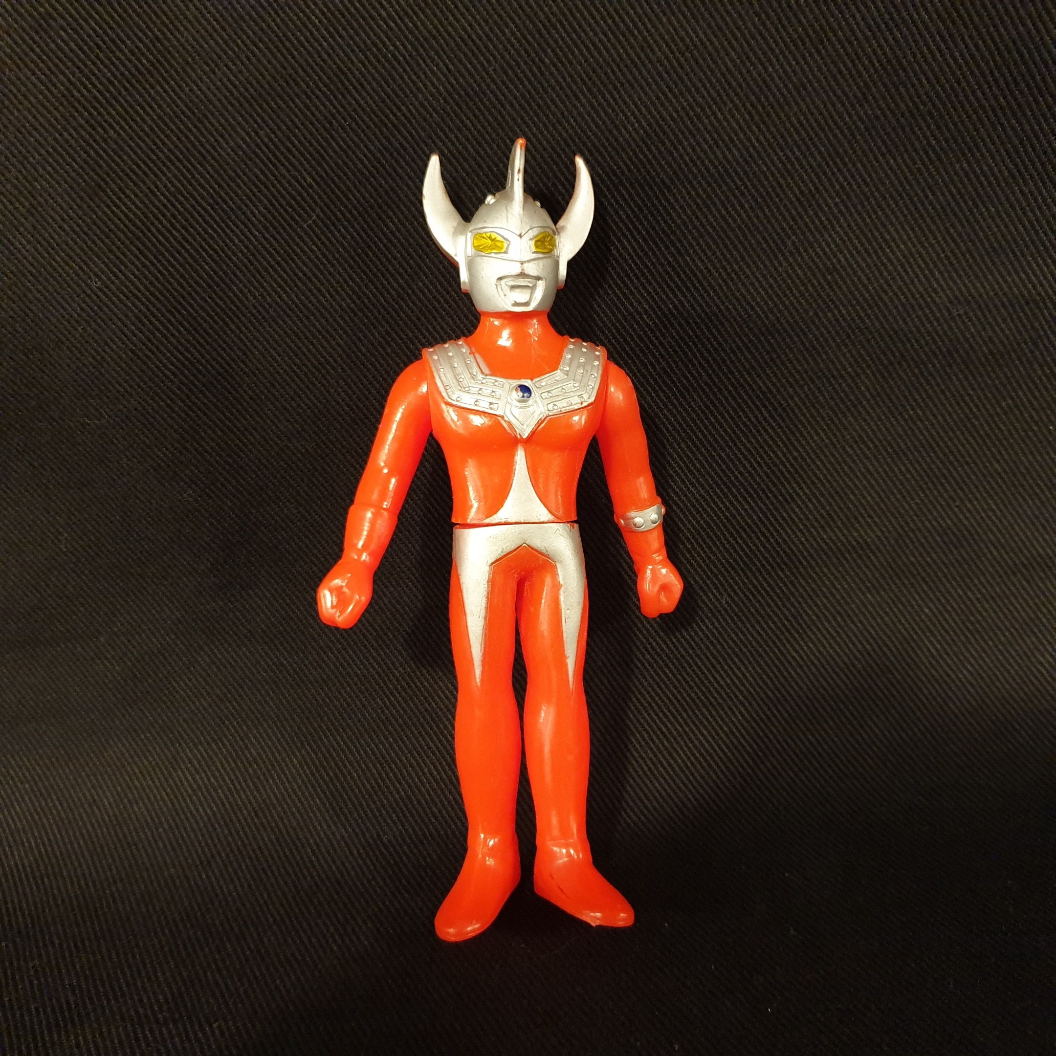 市場 ポピー ウルトラマンタロウ ソフビ moveisschoffen.com.br