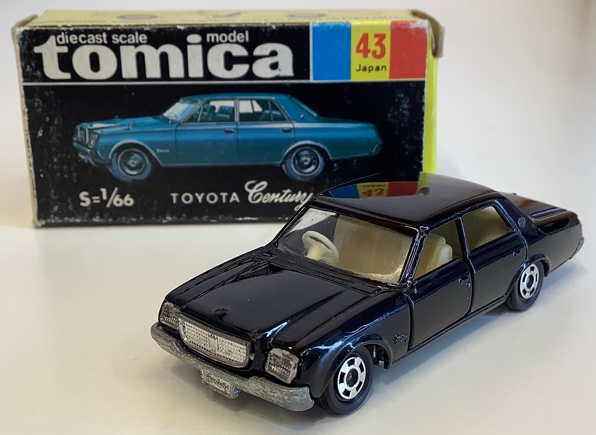 トミカ黒箱43-1 トヨタセンチュリー通常販売品・黒