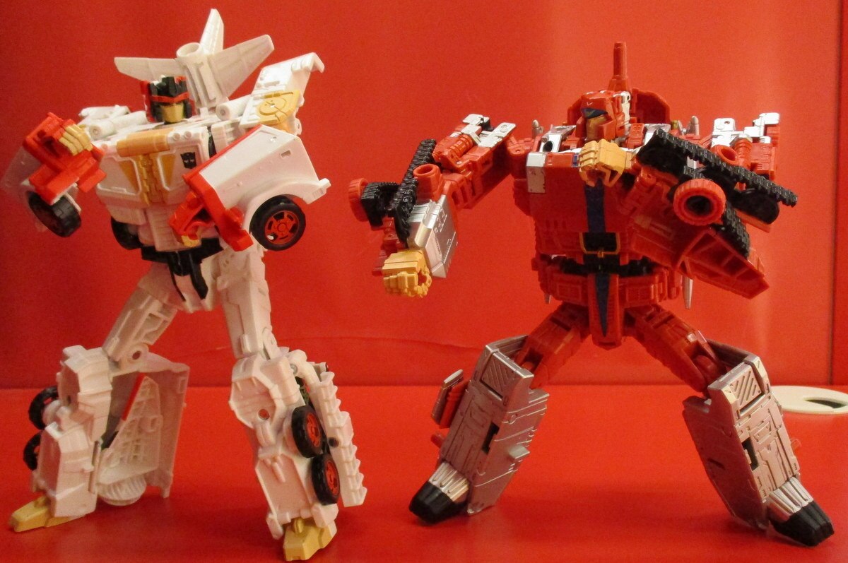 タカラトミー コンボイ(リュウ)VSメガトロン(ベガ) | ありある 