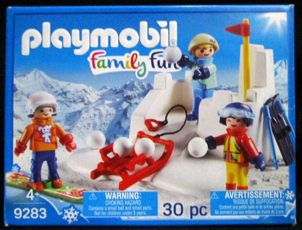 playmobil snowball fight