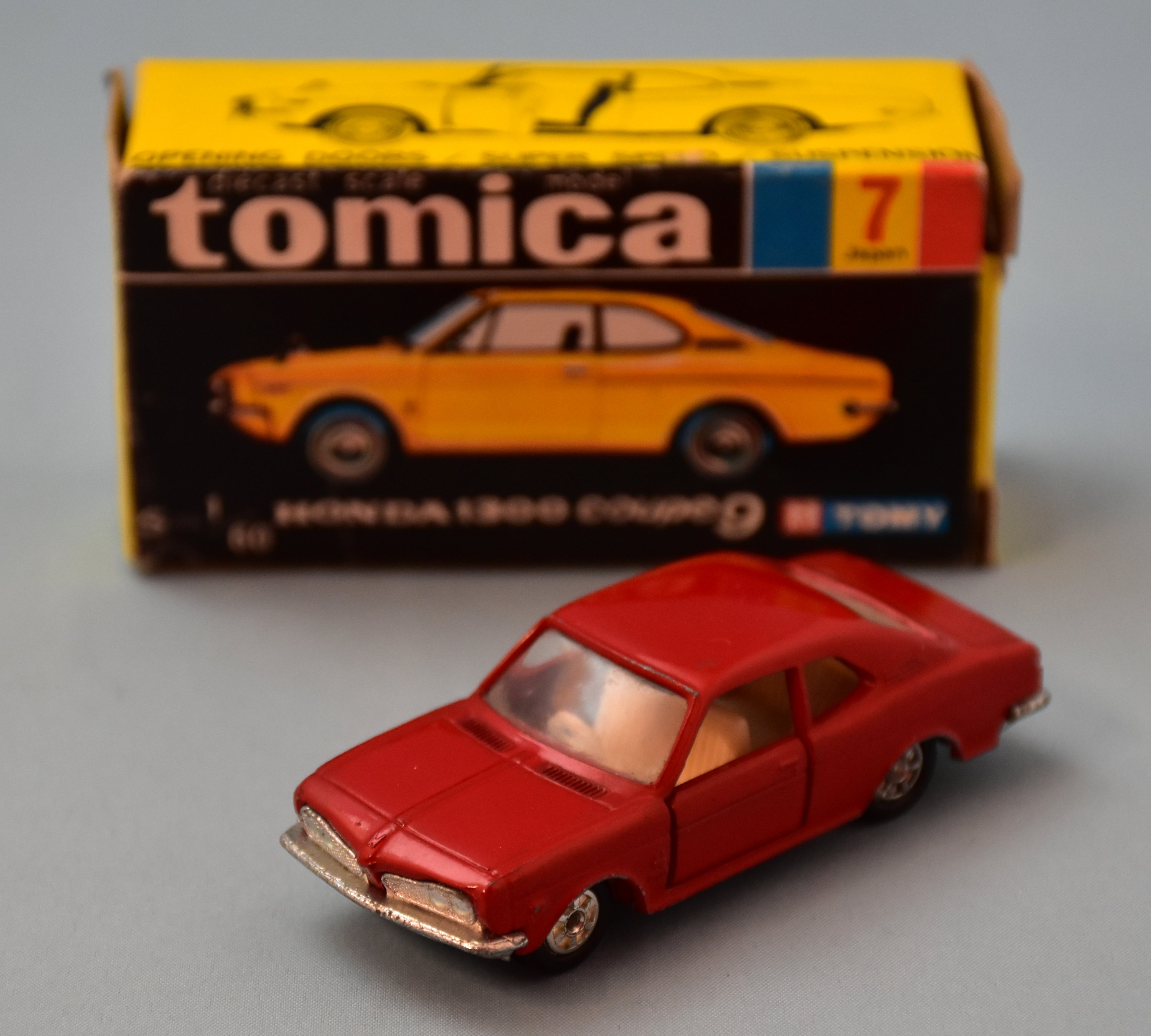 傑作☆超希少！TOMY トミカ Tomica ホンダ 1300 クーペ 9 黒箱-