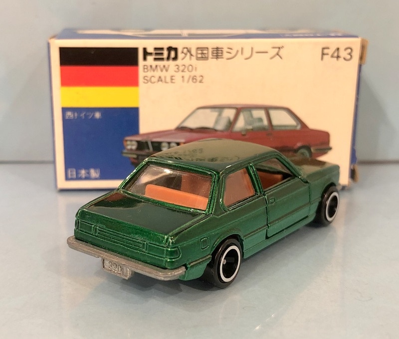 美品 トミカ 青箱 BMW 320i【輸出仕様】-