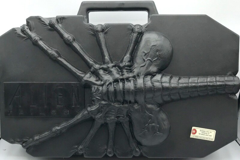 FOX VIDEO ALIEN TRILOGY FACEHUGGER BOX SET 特典のみ まんだらけ Mandarake