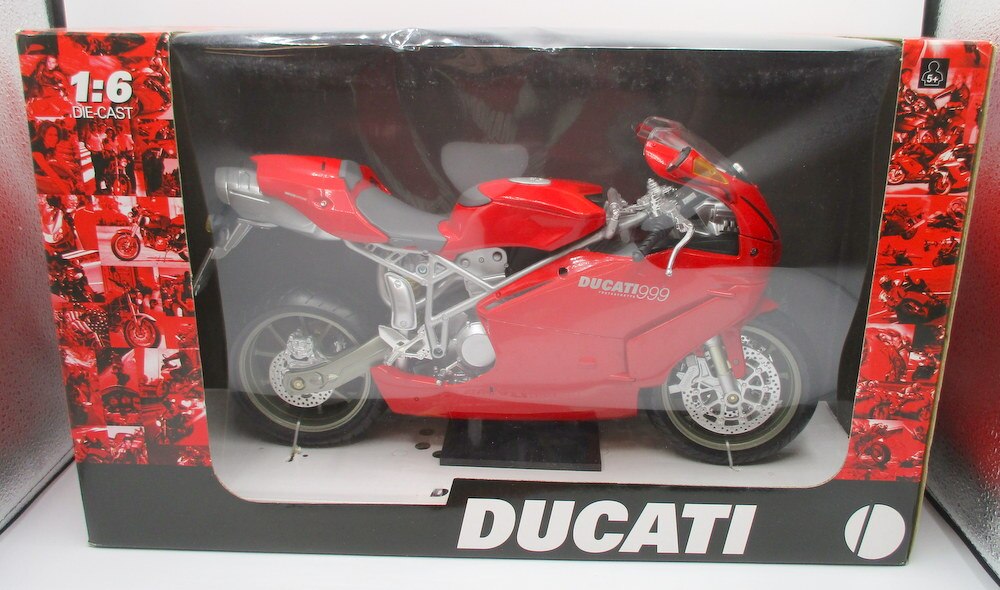 バイク模型 ニューレイジャパン ドゥカティ ドカティ NewRay 1/6