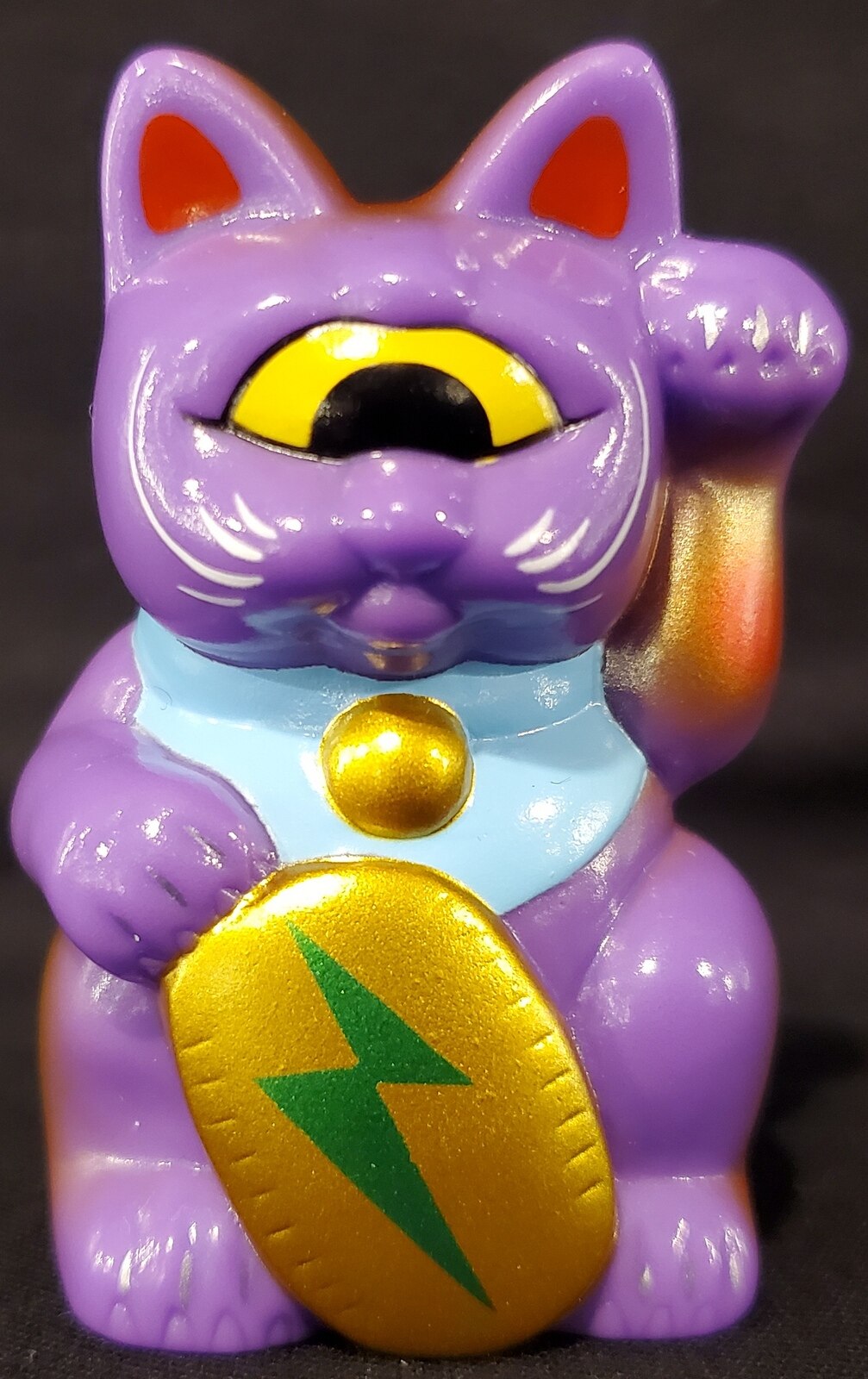 realheadfortunecatbabypurplemoldedblackyelloweyesredea