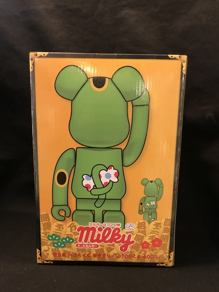 BE@RBRICK 招き猫 ペコちゃん 蛍光グリーン 100％ & 400％ BE@RBRICK