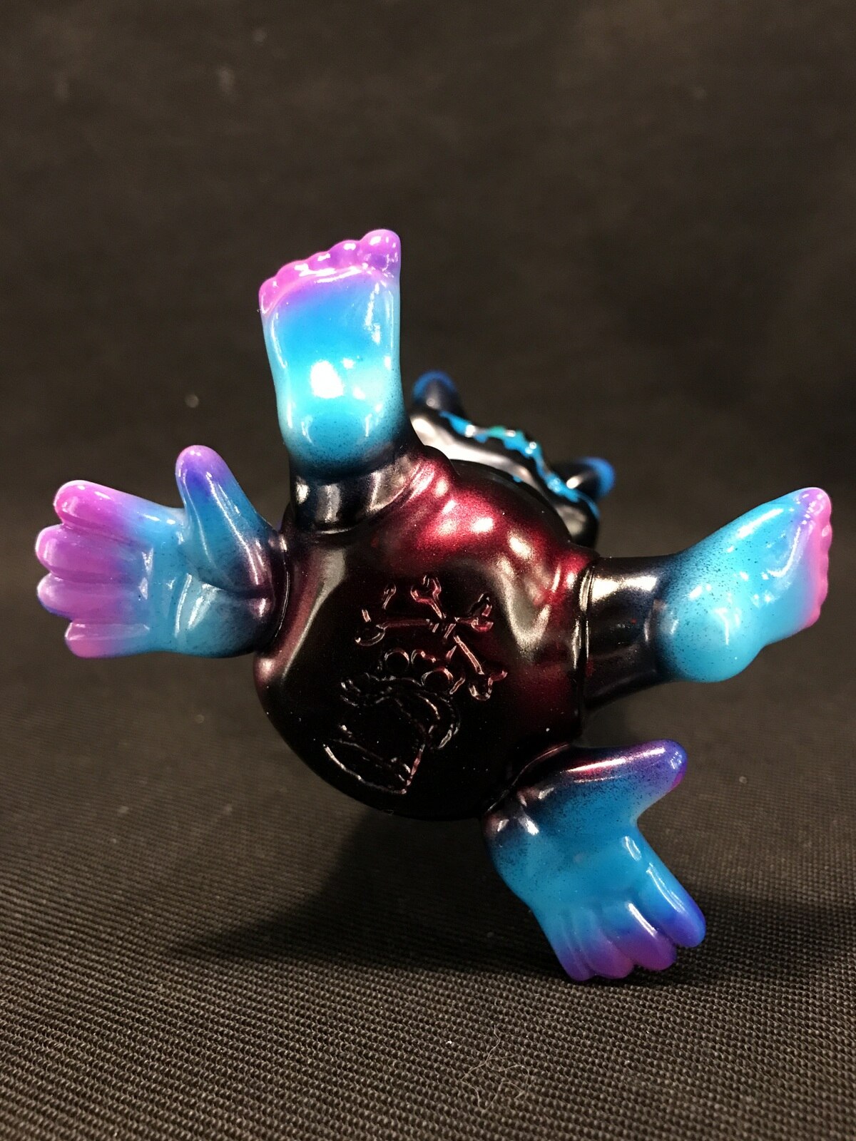 SOFT VINYL TOY JELLY ROGER Edward M Drake Glow in The Dark / blue