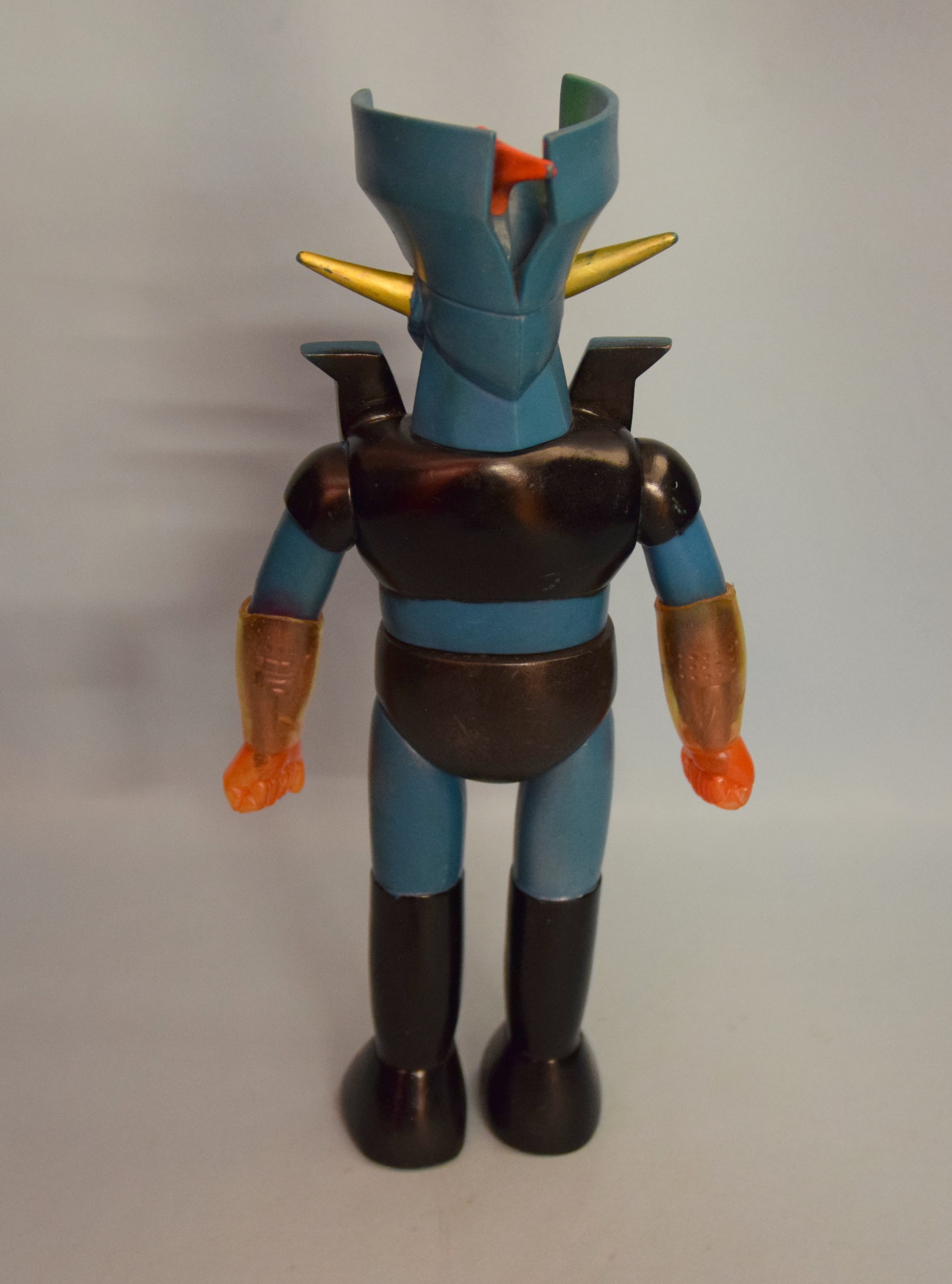 bandai both arms out clear arm muneaka mazinger z blue molded