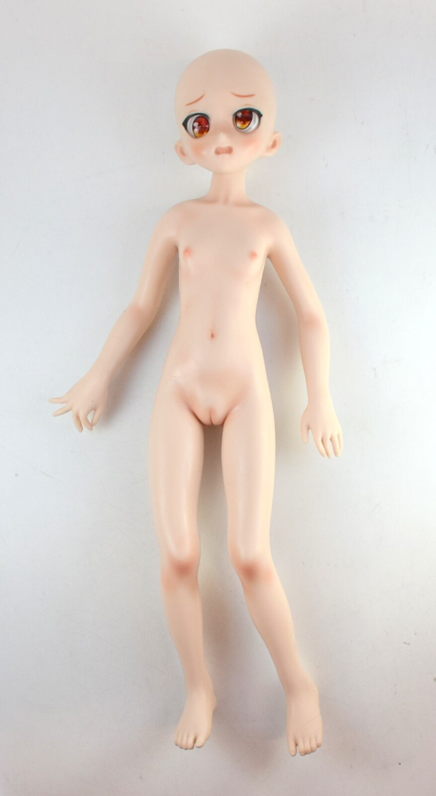 Tokyo Doll POP MATE 40Cm seamless Doll / resin eye type Chisatan finger  wire Yes・body Makeup Yes pink skin