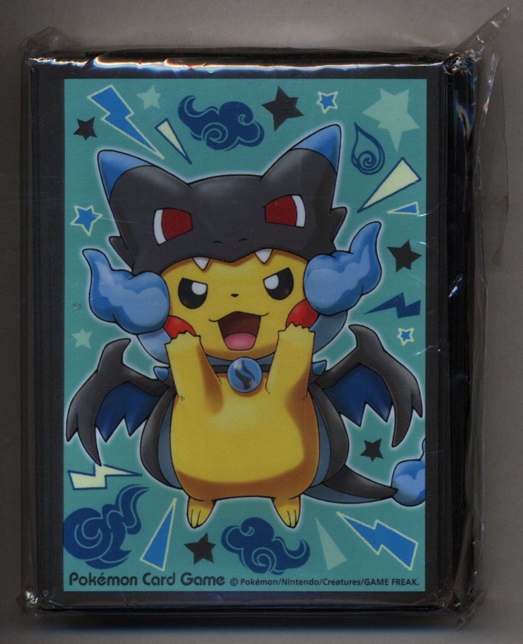 Card Sleeve poncho Pikachu Charizard X 
