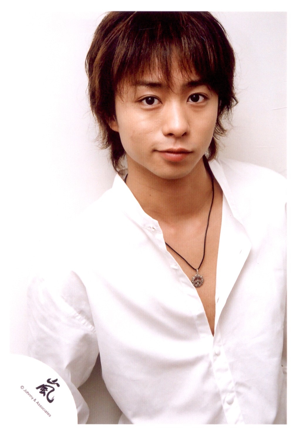 arashi2004izanowtourshosakuraiofficialphotographsinglephoto