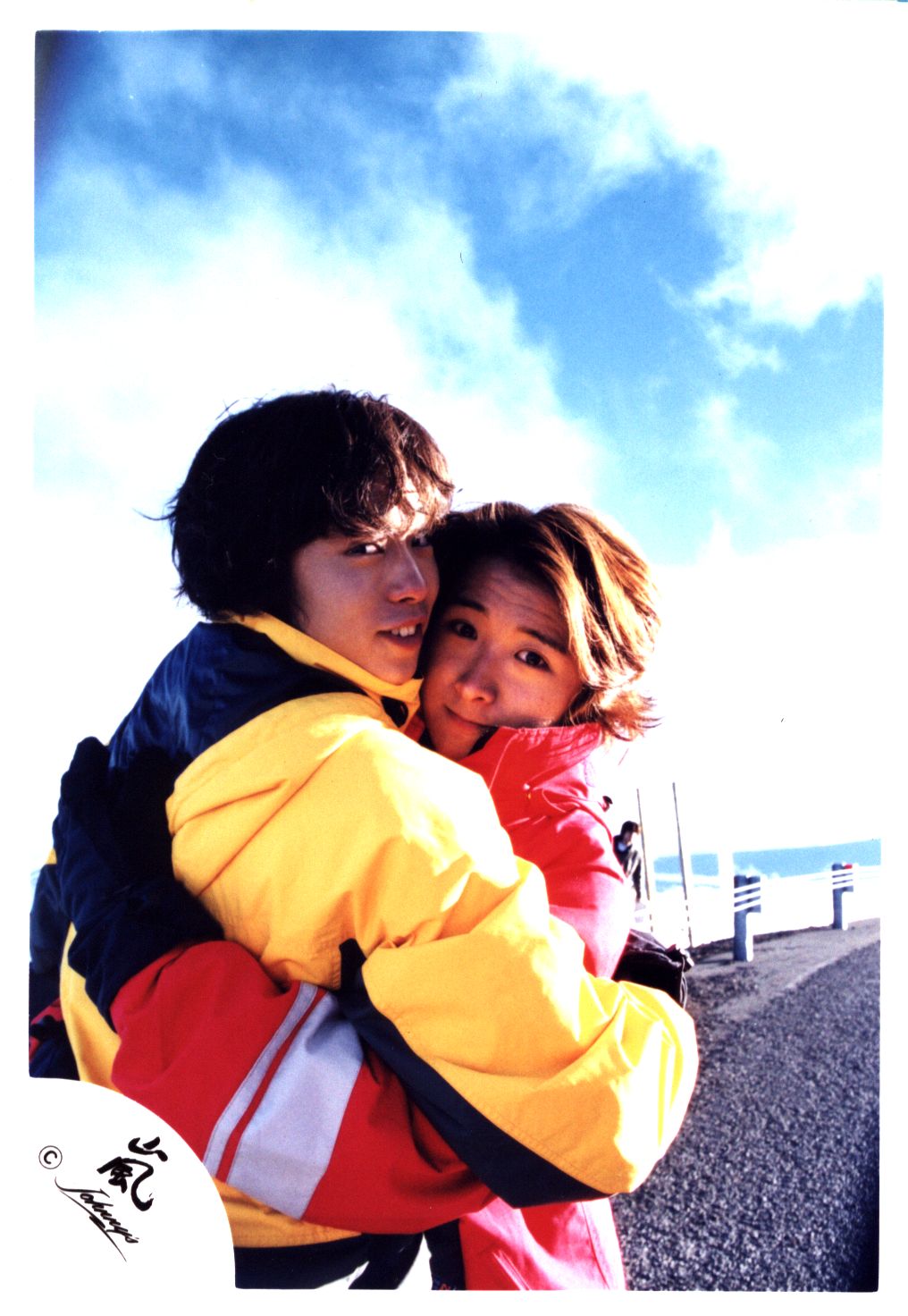 嵐 00年 カレンダー撮影ハワイ 櫻井翔 大野智 公式写真 1枚 まんだらけ Mandarake
