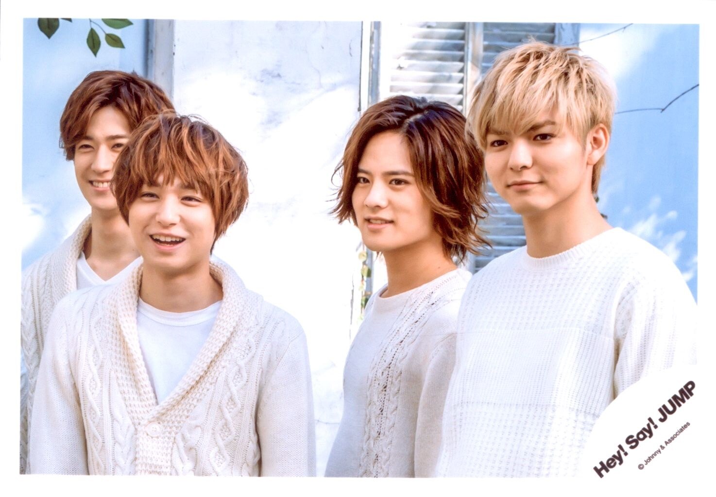 Hey Say Jump 16 17年 Hey Say Jump Live 16 17 Dear 中島裕翔 伊野尾慧 岡本圭人 薮宏太 公式写真 1枚 まんだらけ Mandarake