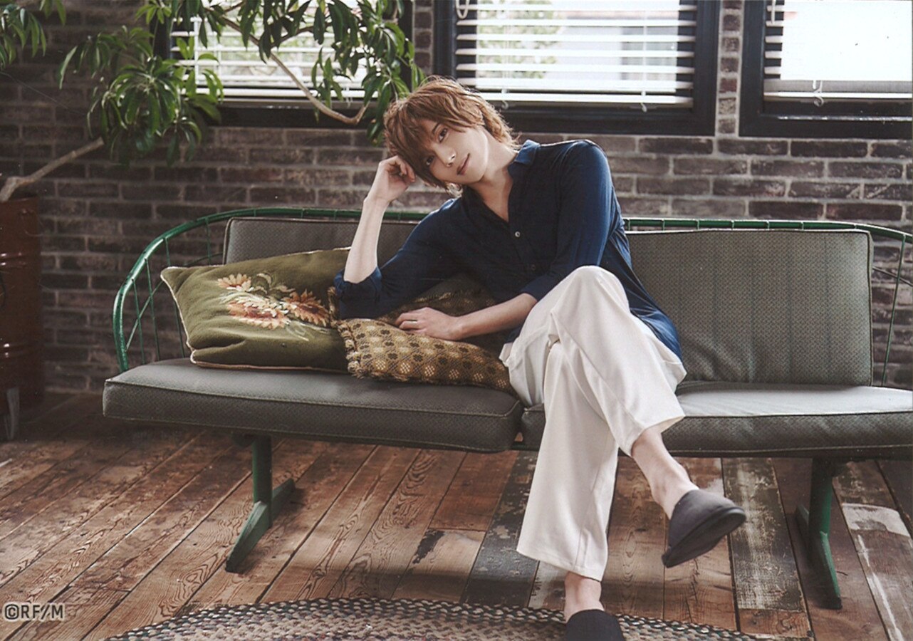 REAL⇔FAKE Cheers Big ears! Toshiyuki Someya trading Bromide B Hidetoshi