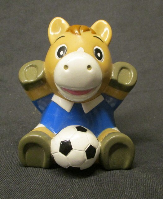 Jaバンク 貯金箱 おすわり馬のサッカー ユニフォーム青 まんだらけ Mandarake