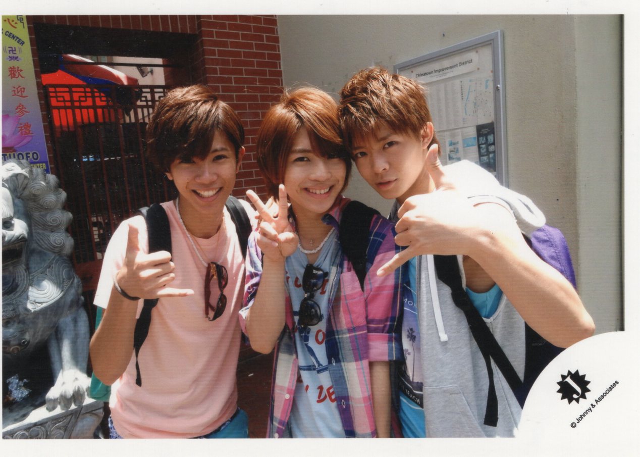 King Prince 15年ハワイ 岩橋玄樹 岸優太 神宮寺勇太 公式写真 1枚 まんだらけ Mandarake