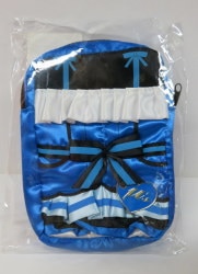 A clothes type porch with a carabiner 