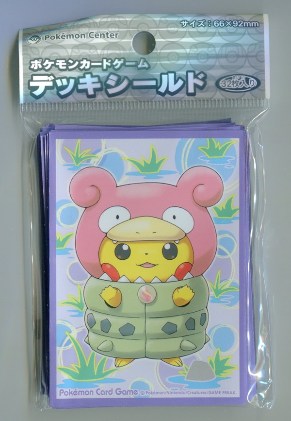 Pokemon デッキシールド スリーブ メガヤドランのポンチョを着たピカチュウ まんだらけ Mandarake