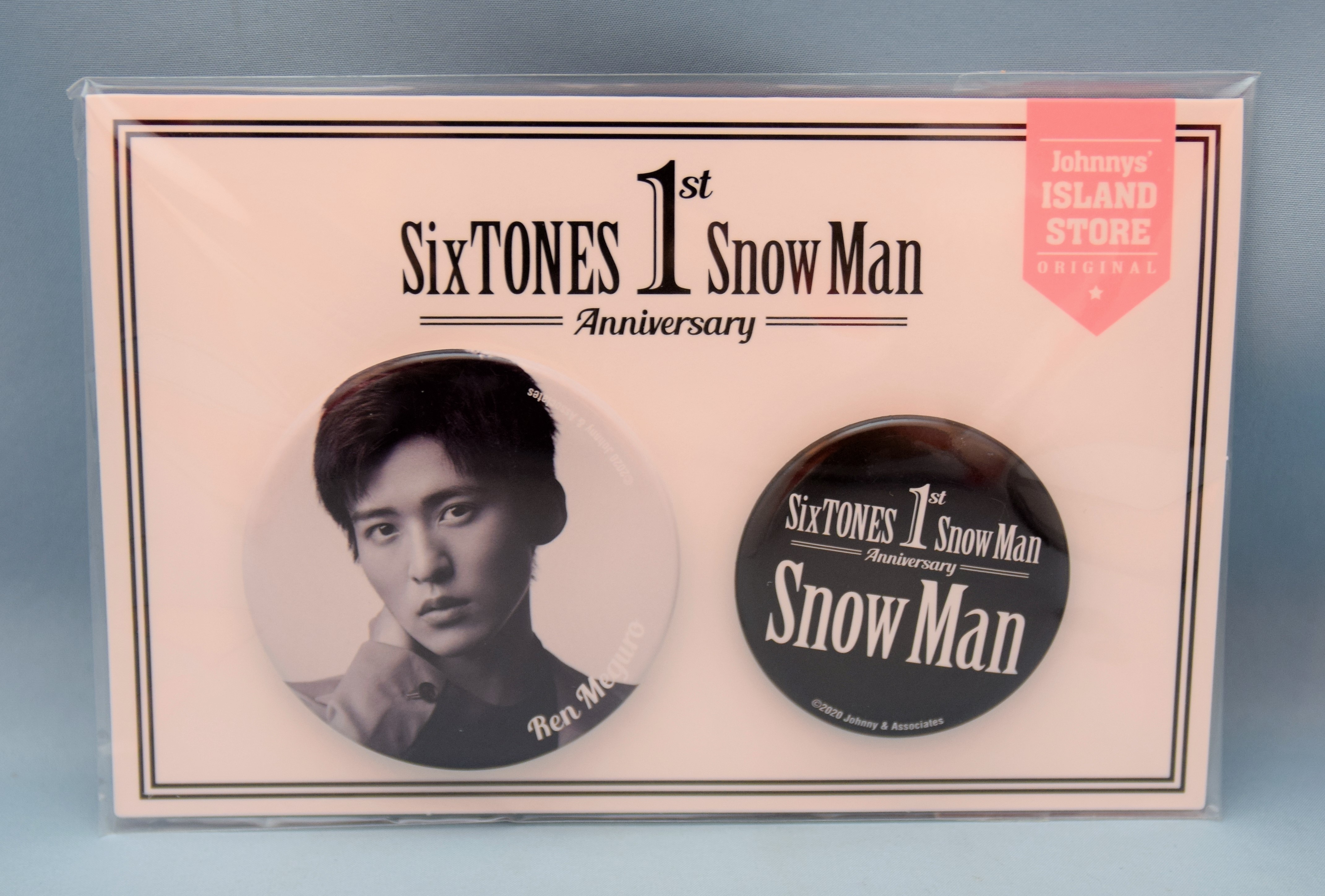 Snow Man 1st Anniversry 目黒蓮 缶バッジセット | まんだらけ Mandarake