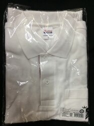 A polo shirt/white 